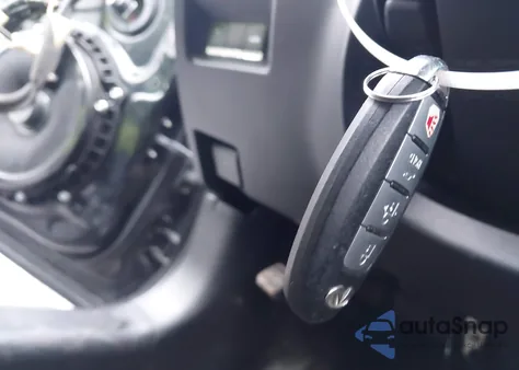 2015 Infiniti Q50 Premium z USA, uszkodzony, nr VIN JN1BV7AP1FM348974